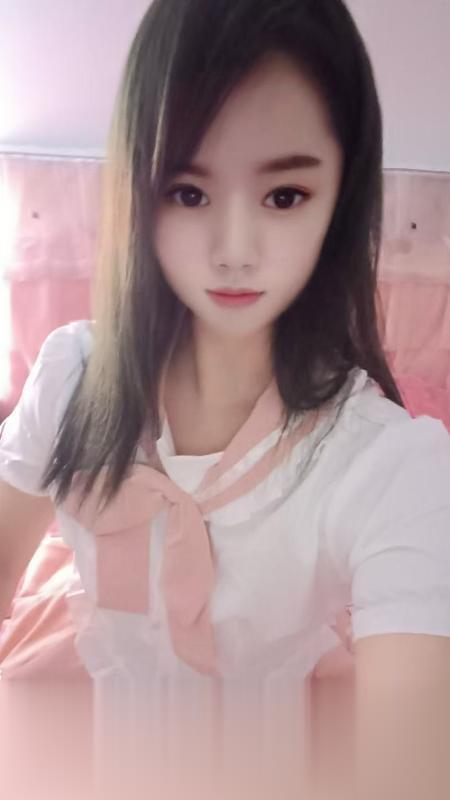 光谷馨馨小妞